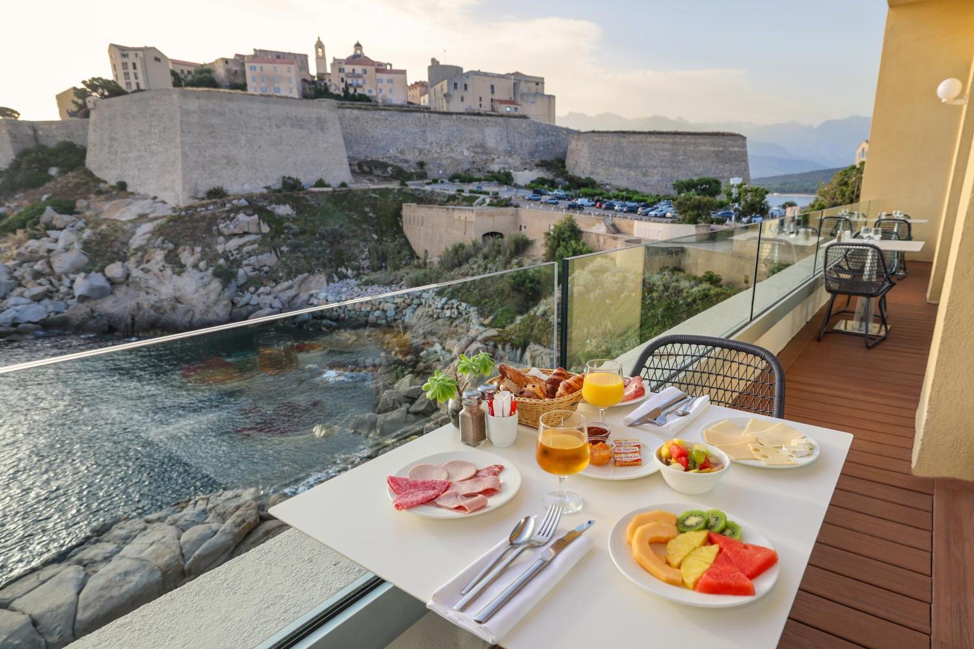 Hotel Saint Christophe Calvi  Exterior foto